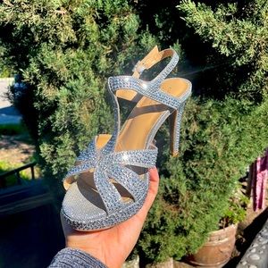 Thalia sodi heels size 8